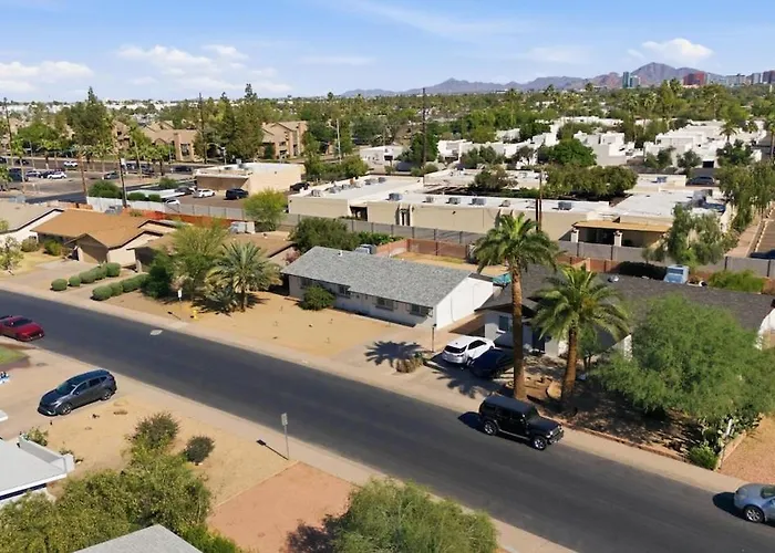 Resort, Pool With Diving Board, 4br Tempe